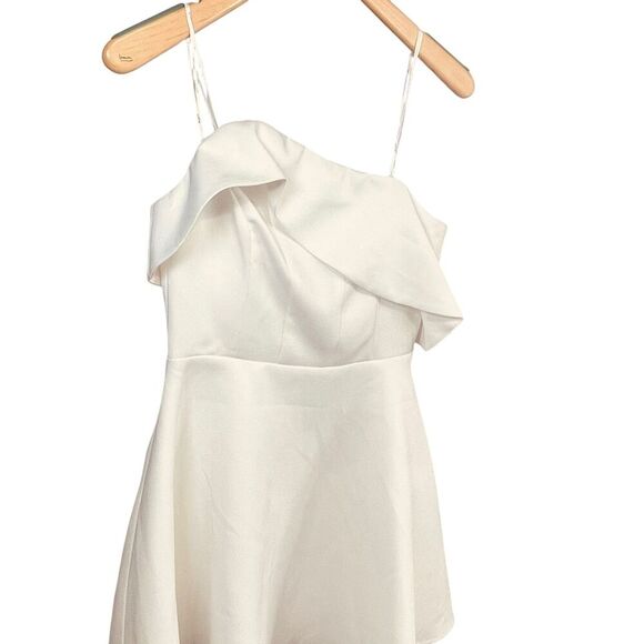 Elliatt Maelle Strapless Mini Dress - Picture 7 of 14